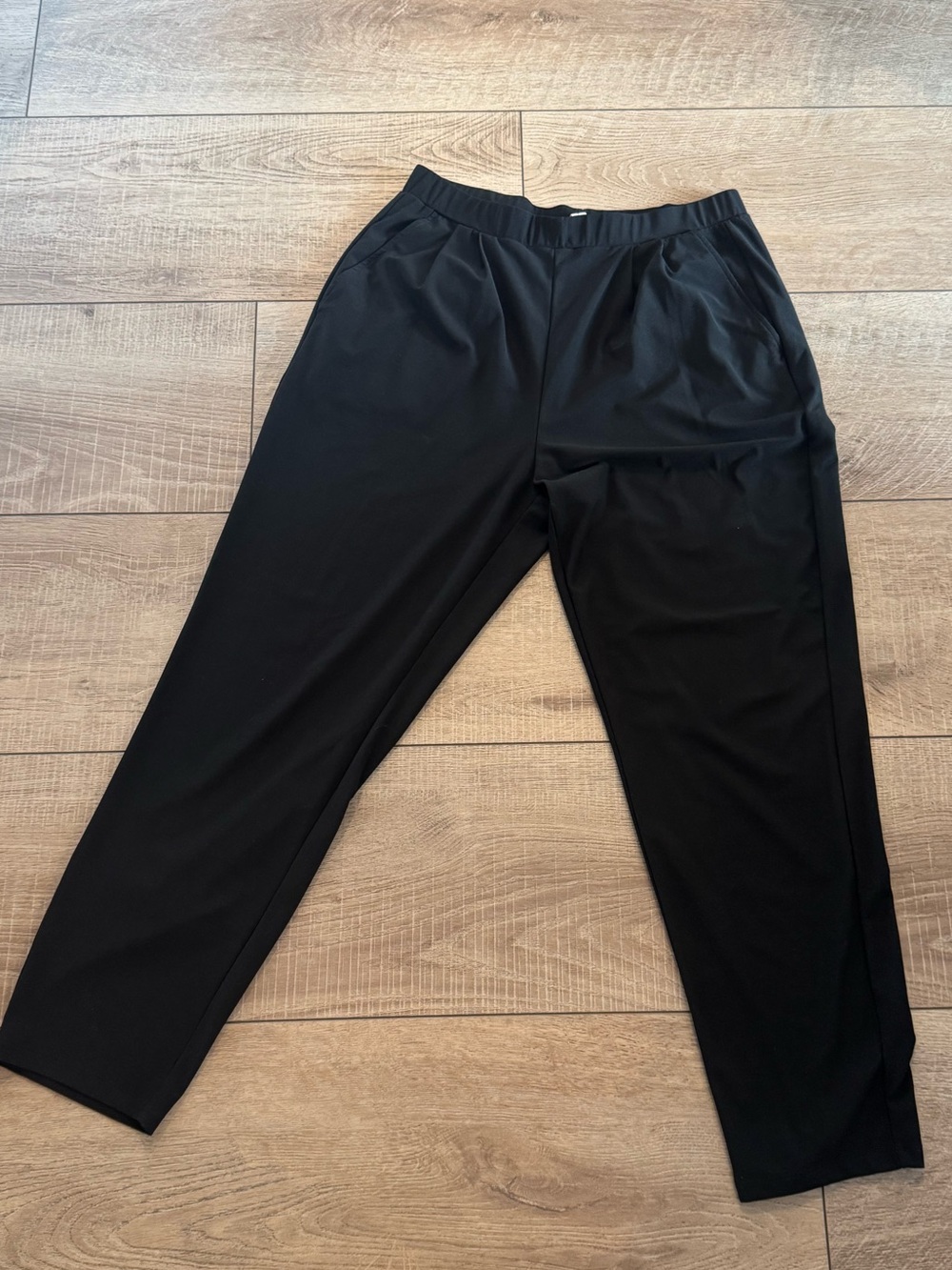 Leith Black Cropped Ankle Pants